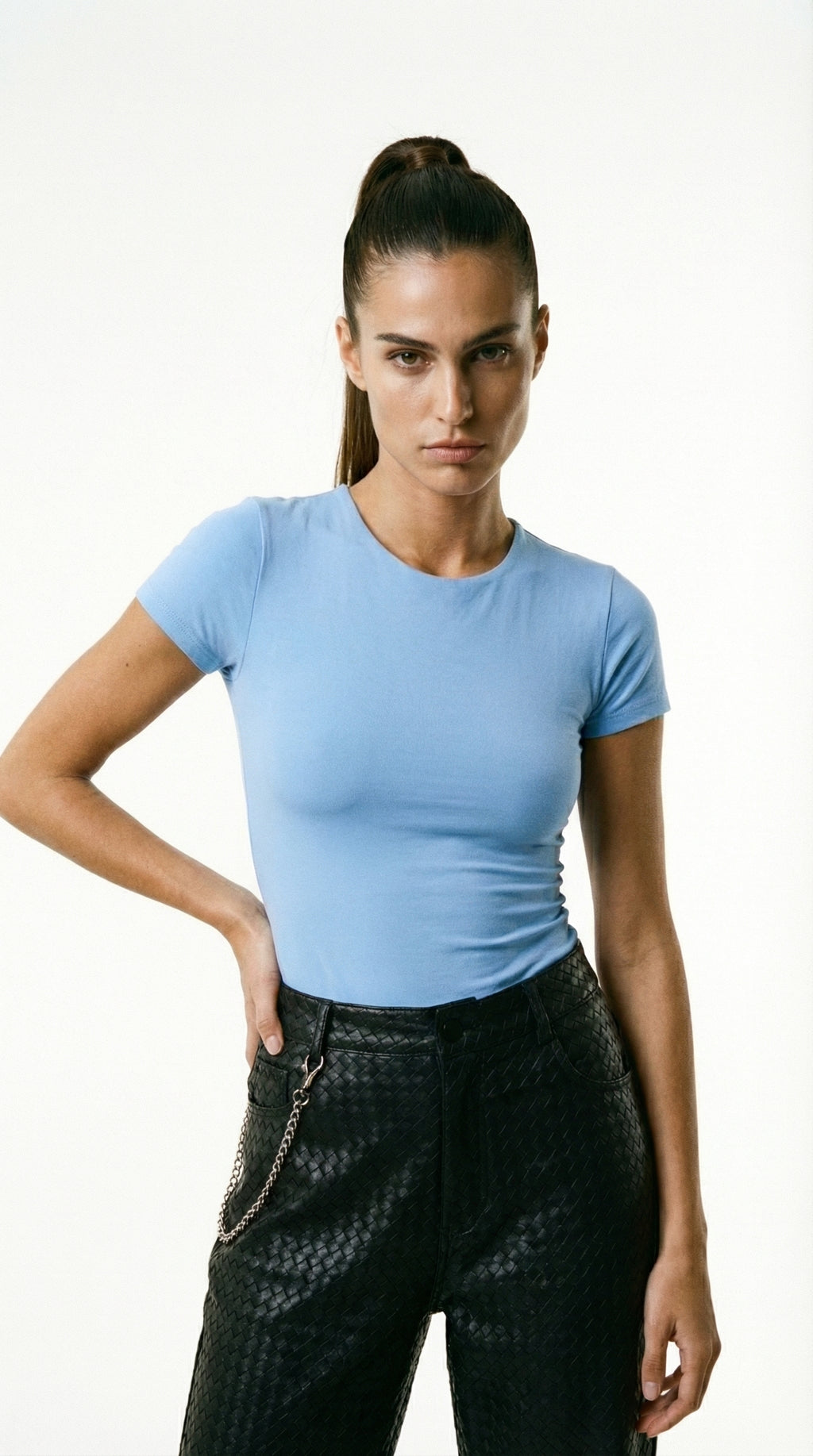 BABY-BLUE ROUND NECK BASIC TOP